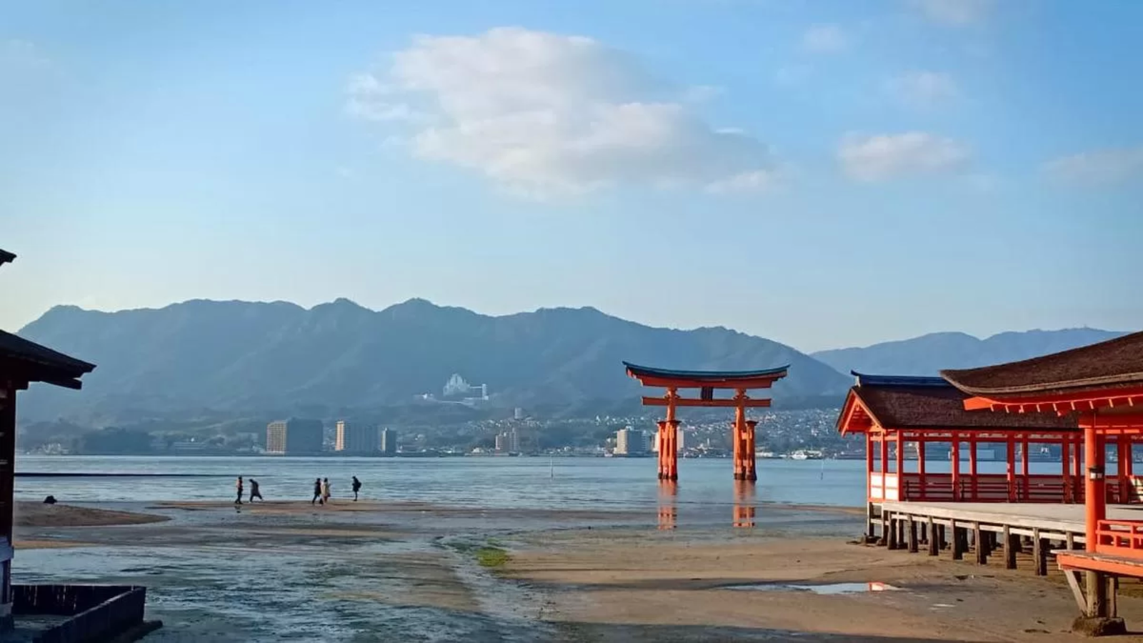 033110400_1550459018-torii_itsukushima_1.jpg