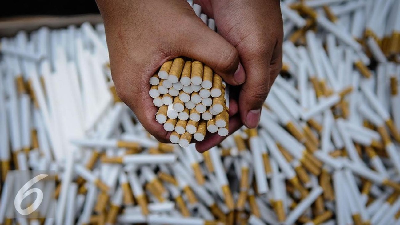 043543700_1475232907-20160930-Bea-Cukai-Rilis-Temuan-Rokok-Ilegal-Jakarta-Faizal-Fanani-01.jpg