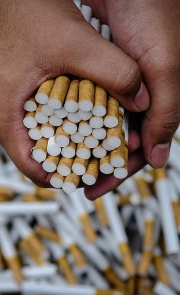 043543700_1475232907-20160930-Bea-Cukai-Rilis-Temuan-Rokok-Ilegal-Jakarta-Faizal-Fanani-01.jpg