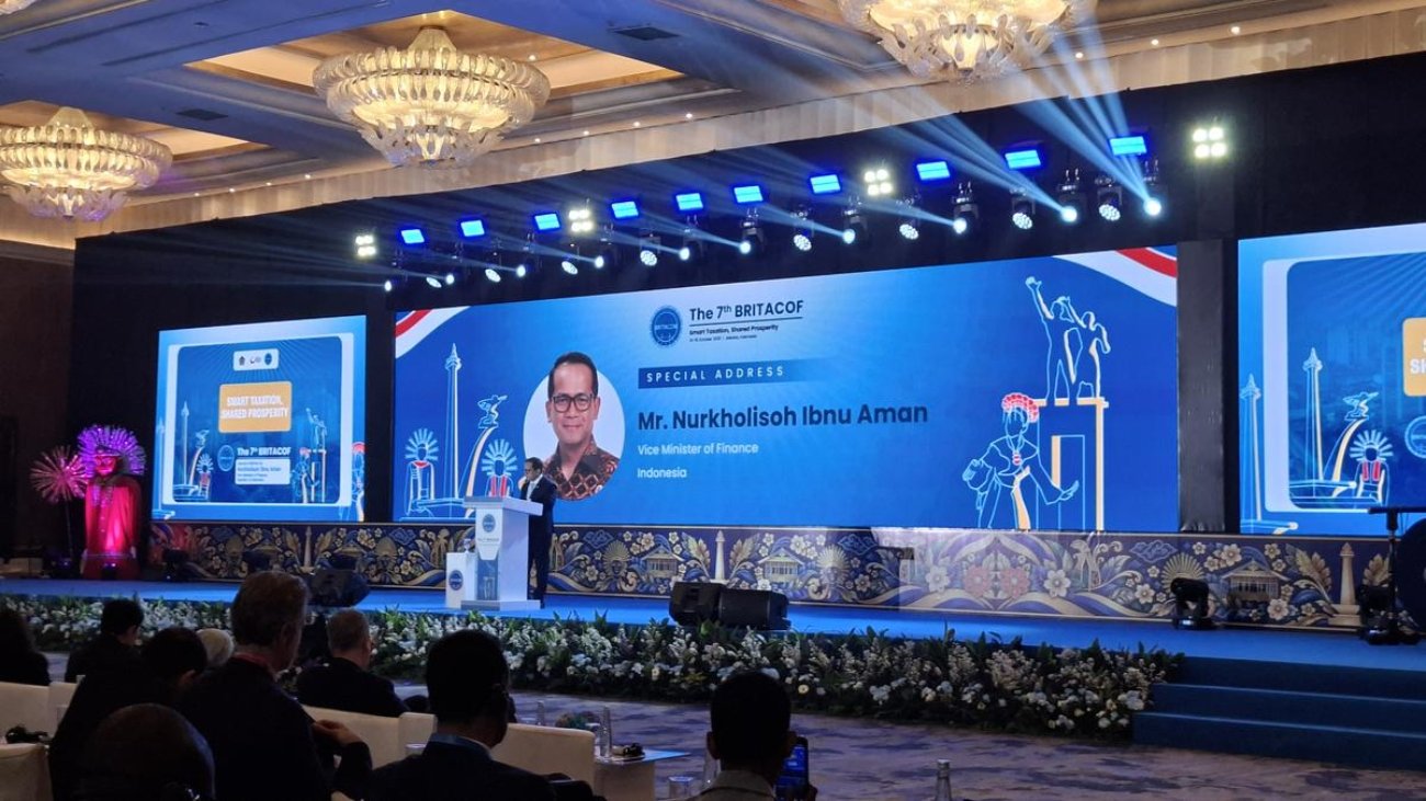 1791906006_079090800_1791884421-email-attachment_2026_10_13_ariefhakim-at-klyid_wamenkeu-klaim-coretax-bikin-basis-pajak-naik-2-juta_1000471513.jpg